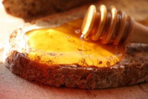 本物のはちみつを市販で見分けるポイントは？