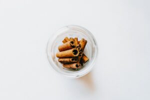 化学調味料はどのように使われるのか、例えば料理における活用法は？